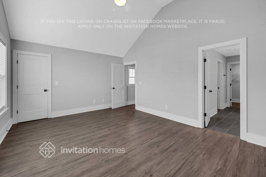 Building Photo - 647 Vernon Ave