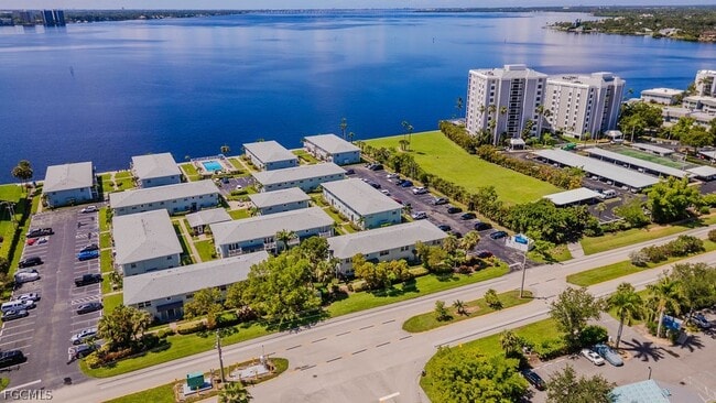 Building Photo - 3344 N Key Dr