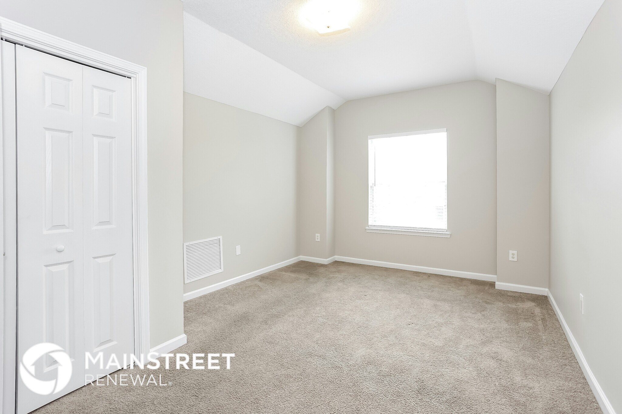 Building Photo - 845 Corsica Ln