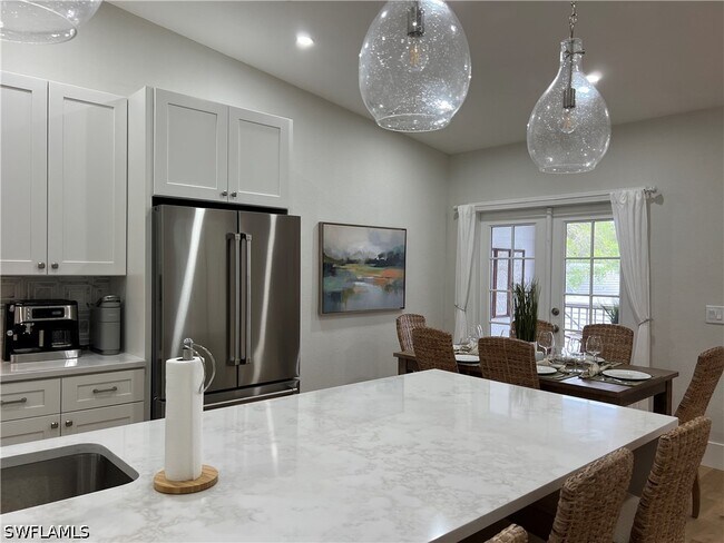 Building Photo - 7087 Barrington Cir