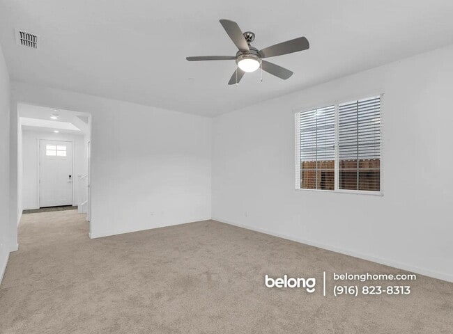 Building Photo - 305 Cinema St