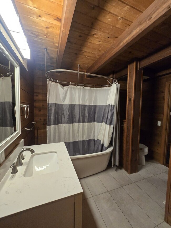 Building Photo - Charming 2-Bedroom Retreat in Ferndale