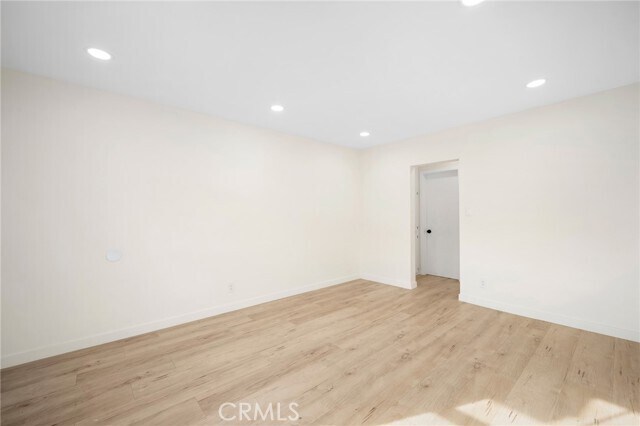 Building Photo - 10230 Silverton Ave