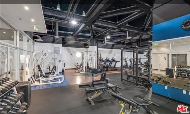 Building Photo - 1100 Wilshire Blvd