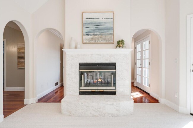 Building Photo - 5br/4ba Home - Luxury Country Living Minutes to Capitola & Soquel Village