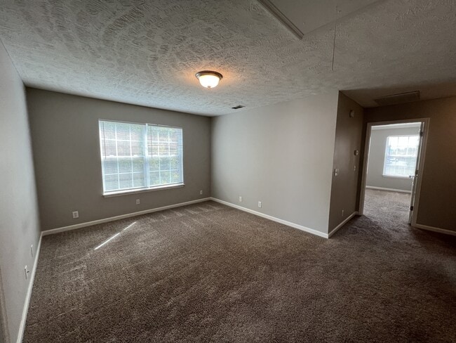 Building Photo - 4854 Laura Jeanne Blvd