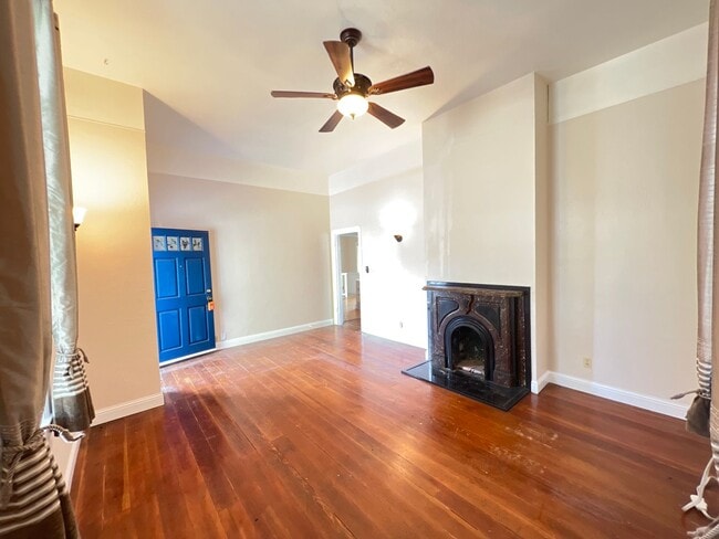 Building Photo - Downtown Benicia Remodeled Saltbox