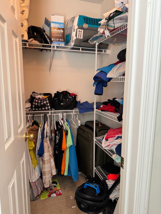 Building Photo - 865 Southern Creek Dr