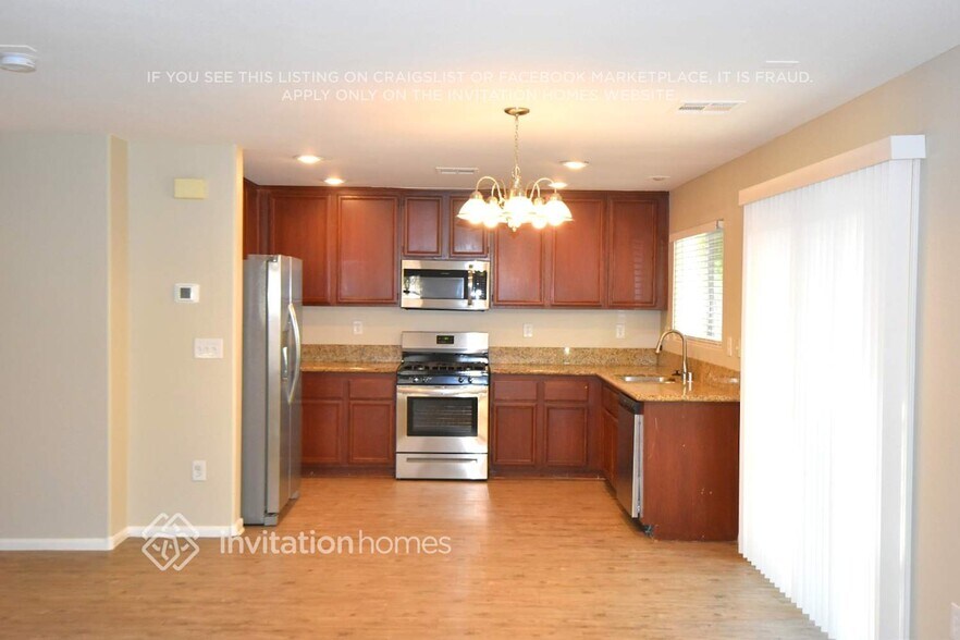 Building Photo - 6457 Chuckar St