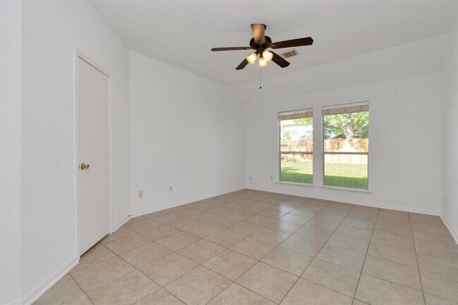 Building Photo - 11830 Copperas Creek Dr