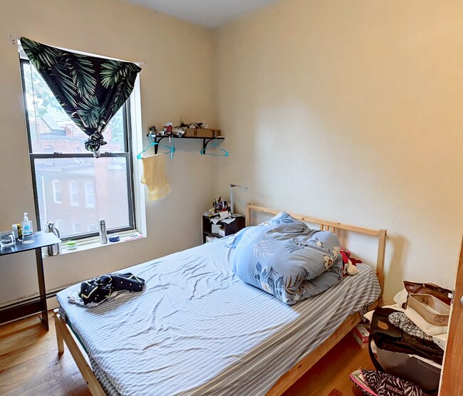 Building Photo - 9/1 Spacious 2BR apartment in South End ne...