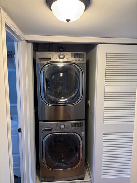 Building Photo - 4724 29th St S