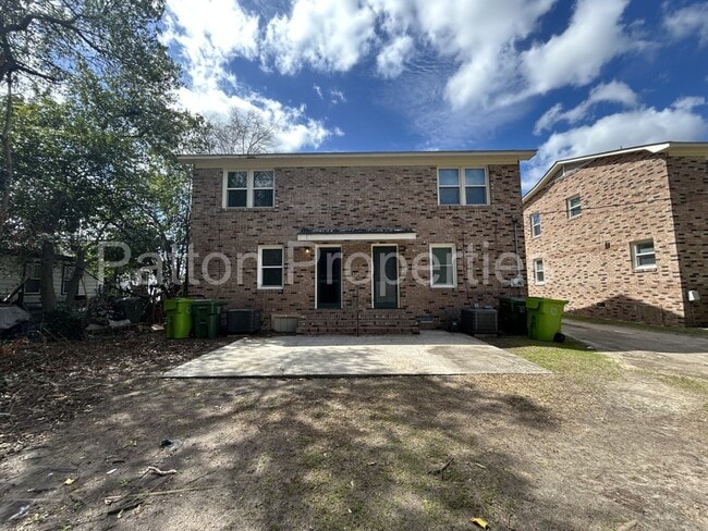 Building Photo - 7034 Fairmont Rd