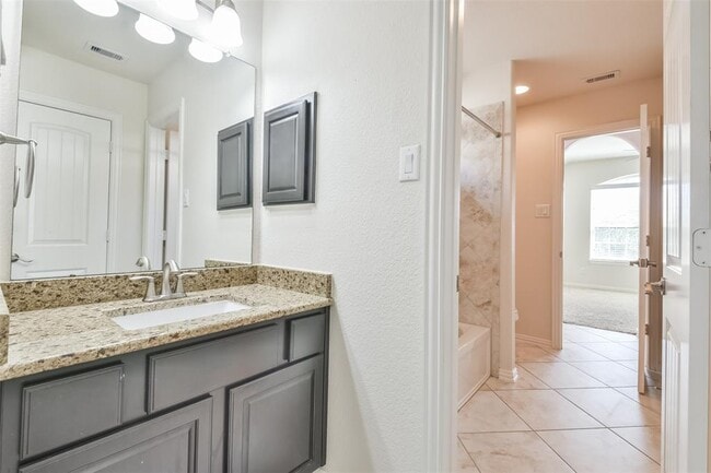 Building Photo - 10403 Monticello Hill Dr