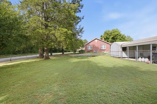 Building Photo - 108 Cullum St