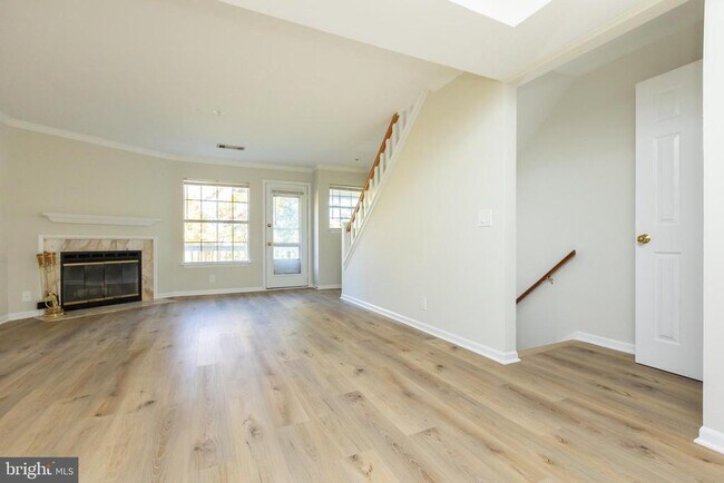 Building Photo - 5804 Inman Park Cir