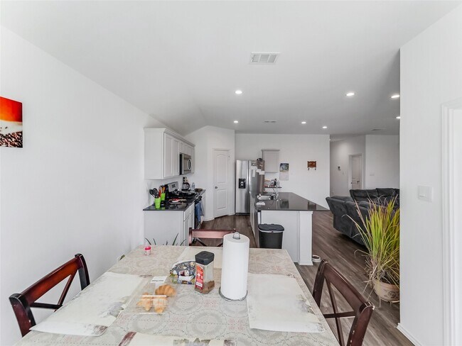 Building Photo - 40519 Crisp Beech St