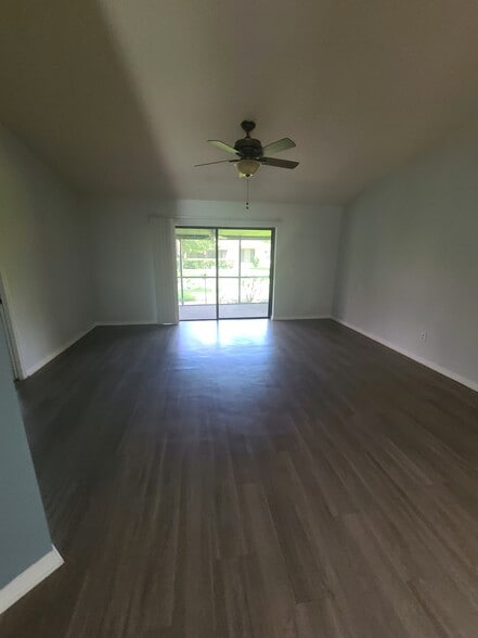 Building Photo - 18318 Aintree Ct