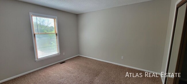Building Photo - 15620 Reeds St