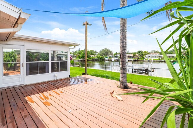 Building Photo - 5535 Baroque Dr