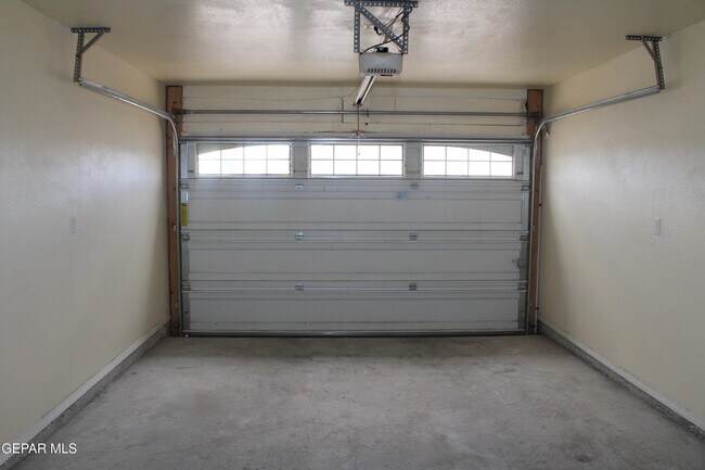 Building Photo - 11673 Flor Celosia