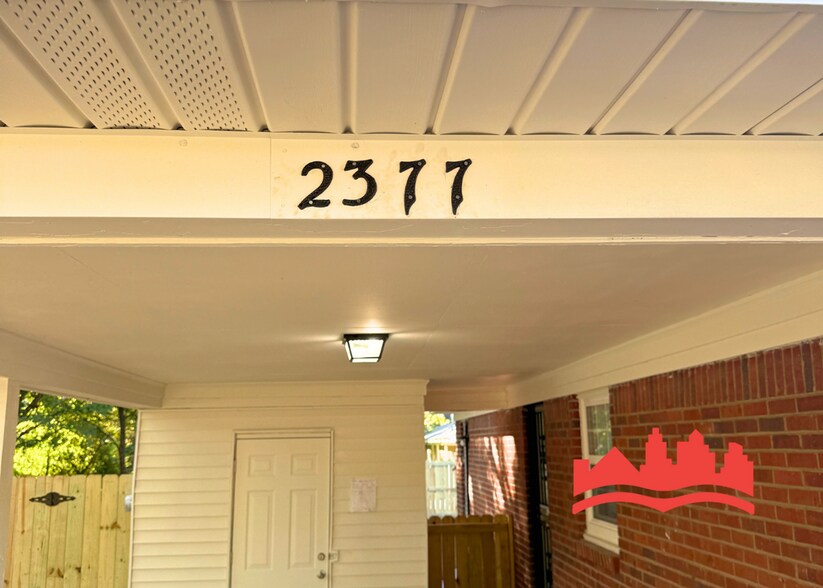 Building Photo - Charming and Updated 3-Bedroom Home for Rent!