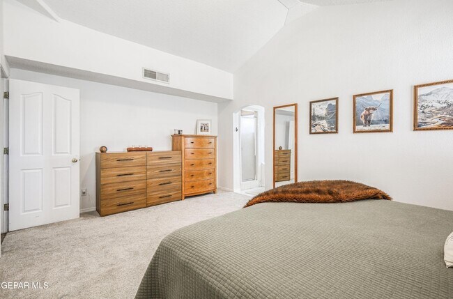 Building Photo - 12748 Tierra Pueblo Dr