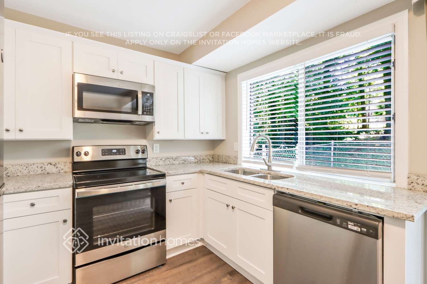 Building Photo - 3871 Leisure Springs Dr