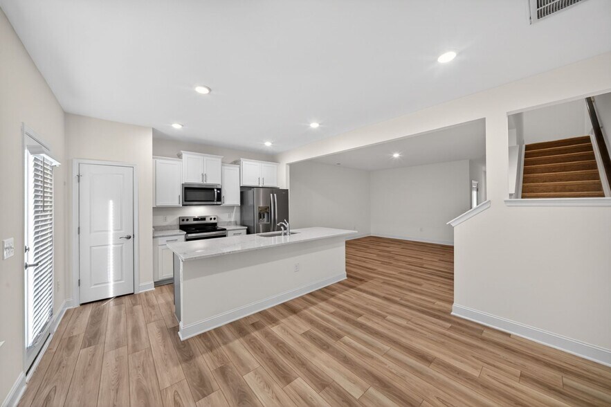 Building Photo - 16 Honeydew Wy