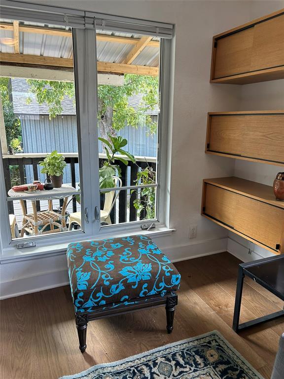 Building Photo - 613 Brentwood St