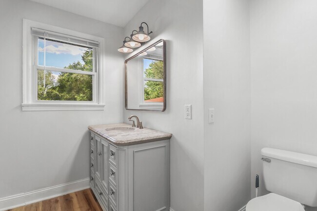 Building Photo - 10 Lexington Dr