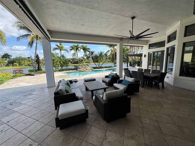 Building Photo - 15053 SW 40th St