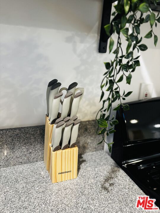 Building Photo - 1377 S Sultana Ave