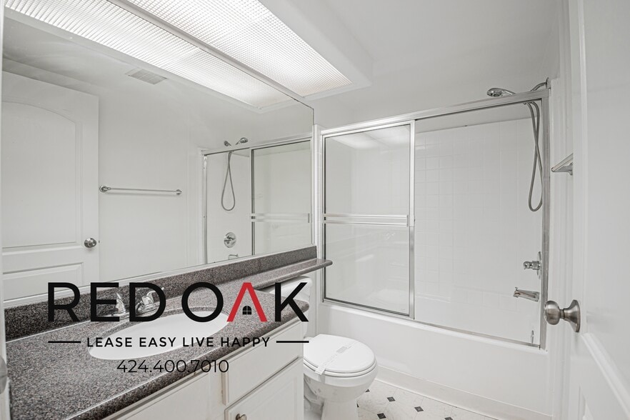 Building Photo - 11065 W Olympic Blvd