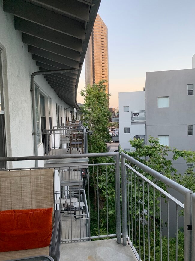 Building Photo - 101 Market St