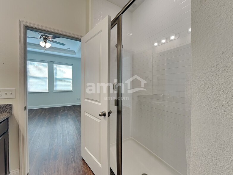 Building Photo - 2470 Ixora Ct