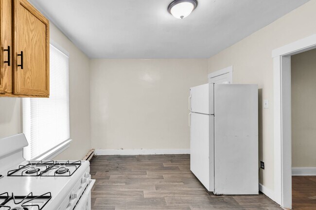 Building Photo - 521 N Ninth St