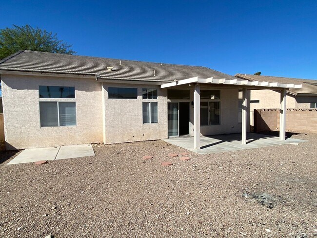 Building Photo - 2252 Bridle Wreath Ln