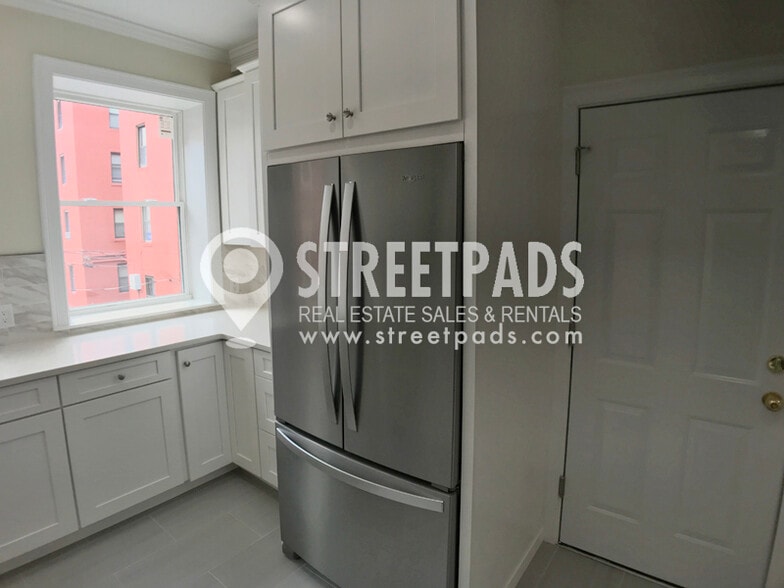 Building Photo - 201 Harvard Ave