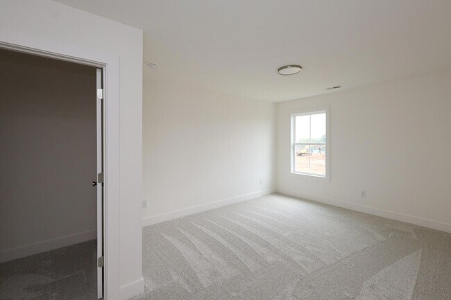 Building Photo - 208 Skaggs Blvd