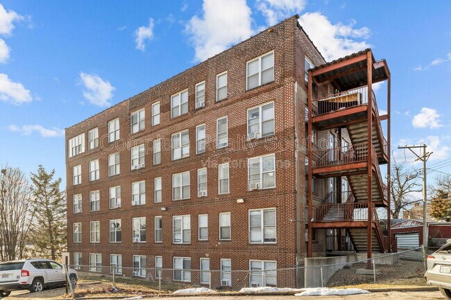 Building Photo - 8612 Halls Ferry Road