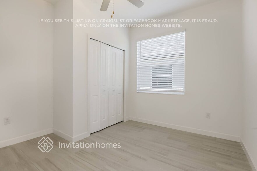 Building Photo - 14342 17th Ct E