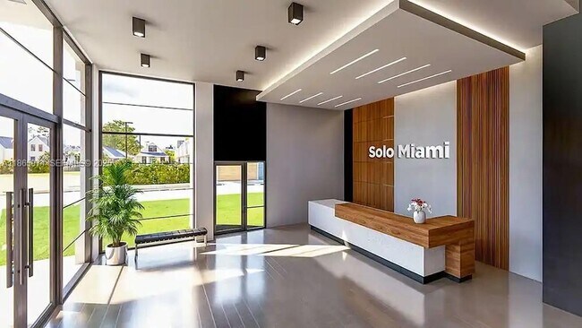 Building Photo - 840 NE 130th St