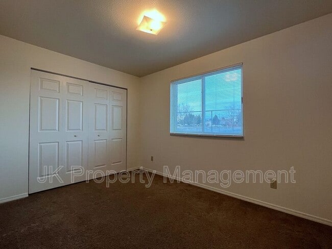 Building Photo - 3409 11th Ave S