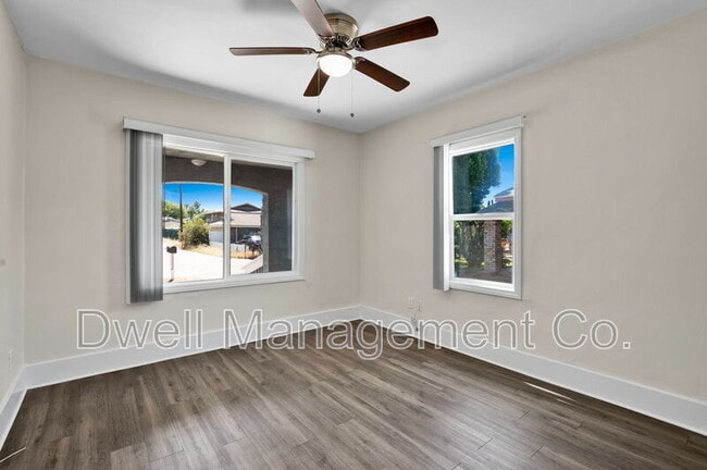 Building Photo - 1430 Diamond Ln