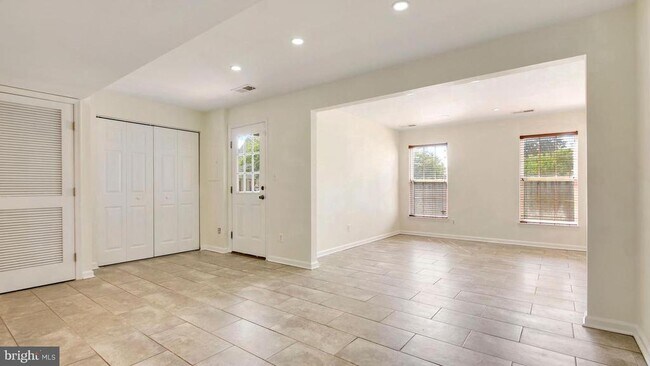 Building Photo - 14527 Pittman Ct