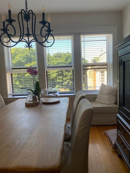 Dining room view - 1011 Hull Terrace