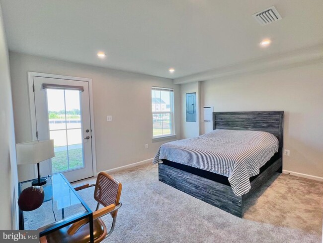 Building Photo - 9212 Edenderry Dr