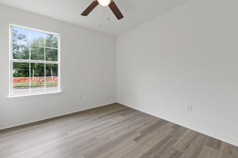 Building Photo - 957 Middle Ln