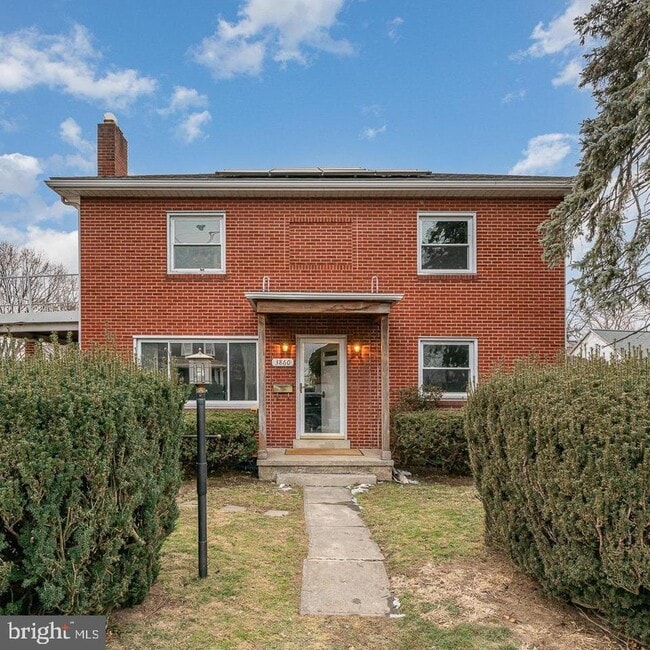 Primary Photo - 3860 N 6th St